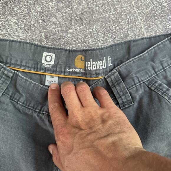 Men's Carhartt Relaxed Fit Force 10" Dark Gray Ripstop Canvas Cargo Shorts Sz 36 - Picture 2 of 3